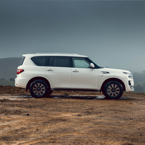 2022 Nissan Patrol Ti-L Y62 Side View