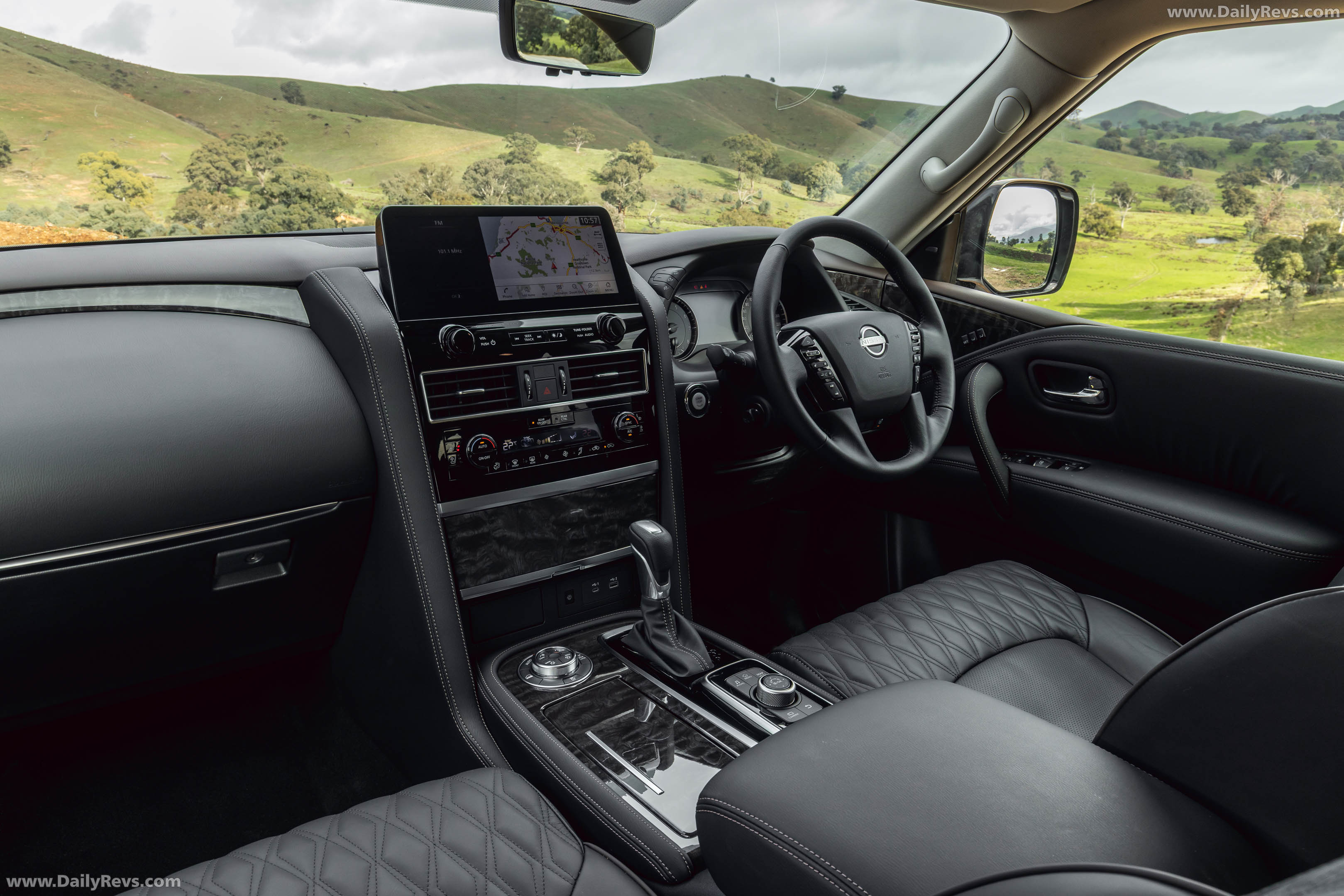 2022 Nissan Patrol Ti-L Y62 Interior