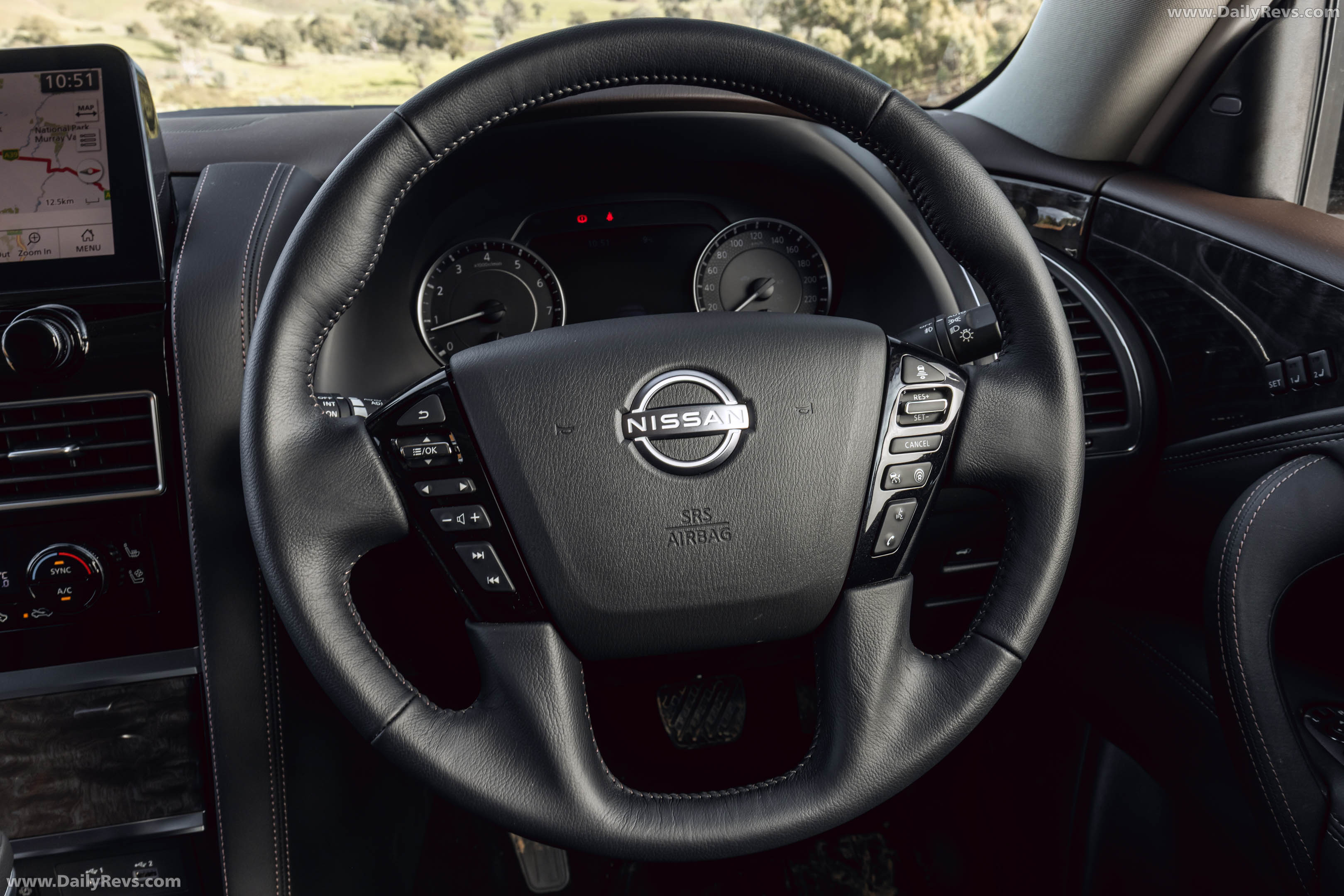 2022 Nissan Patrol Ti-L Y62 Interior