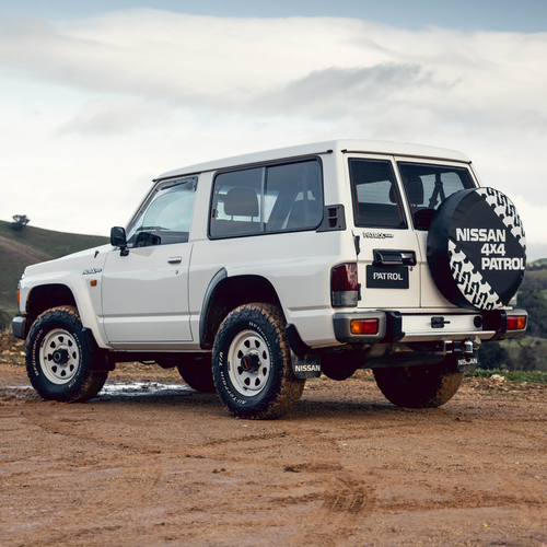 1992 Nissan Patrol DX GQ Rear View
