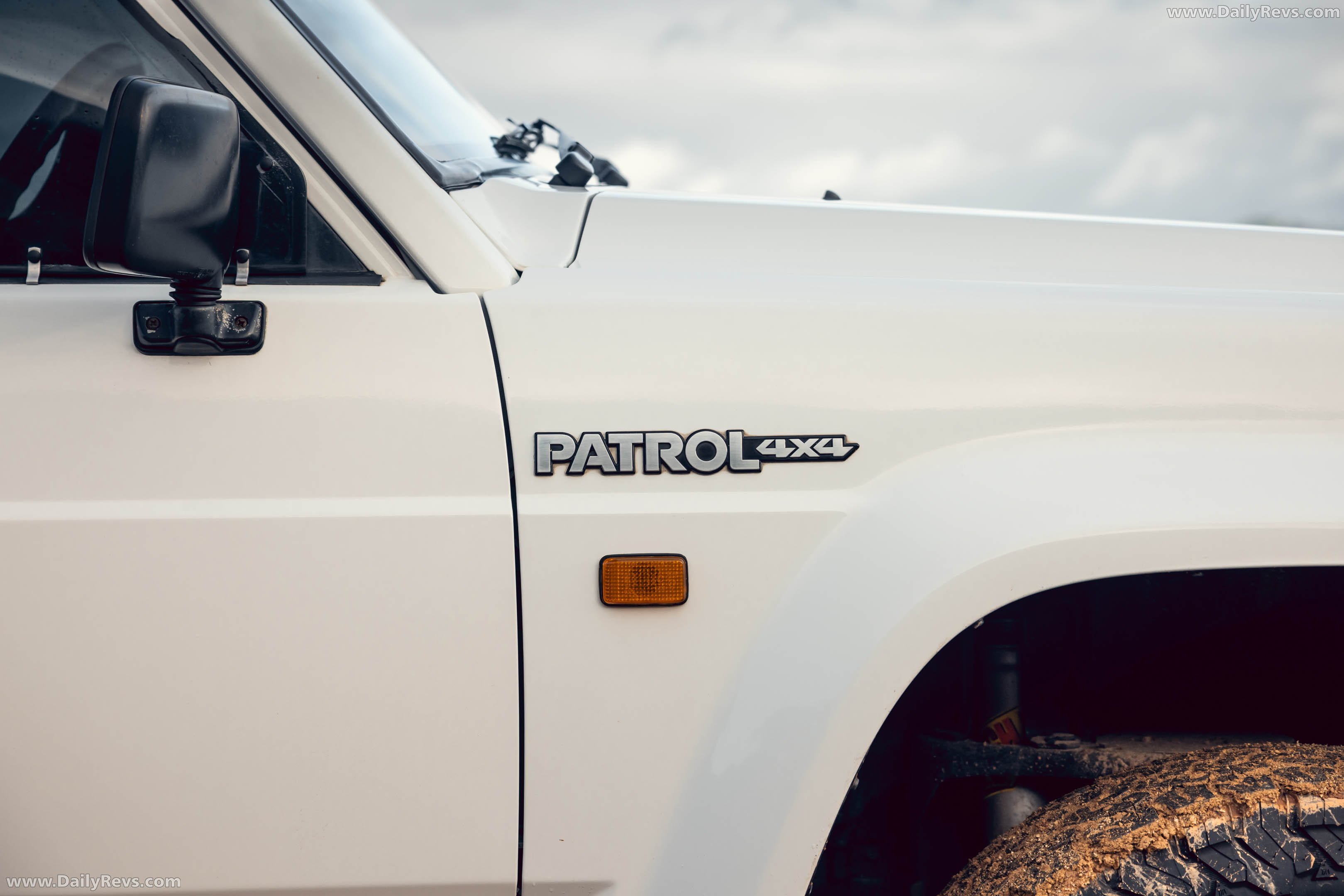 1992 Nissan Patrol DX GQ Exterior