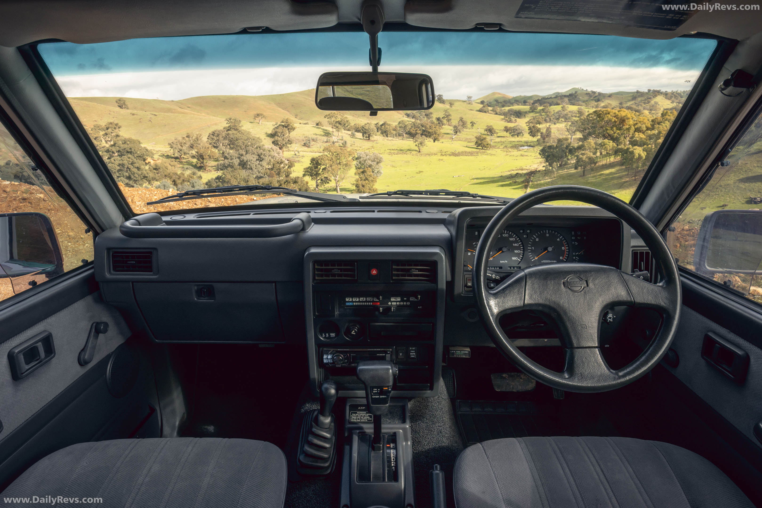 1992 Nissan Patrol DX GQ Interior