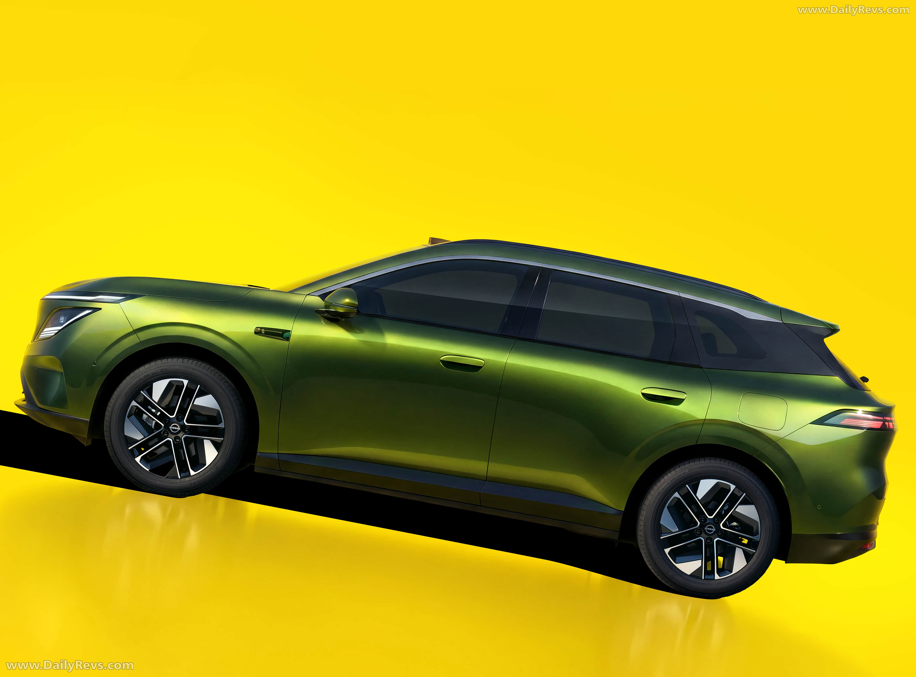 2027 Nissan NX7 Side View