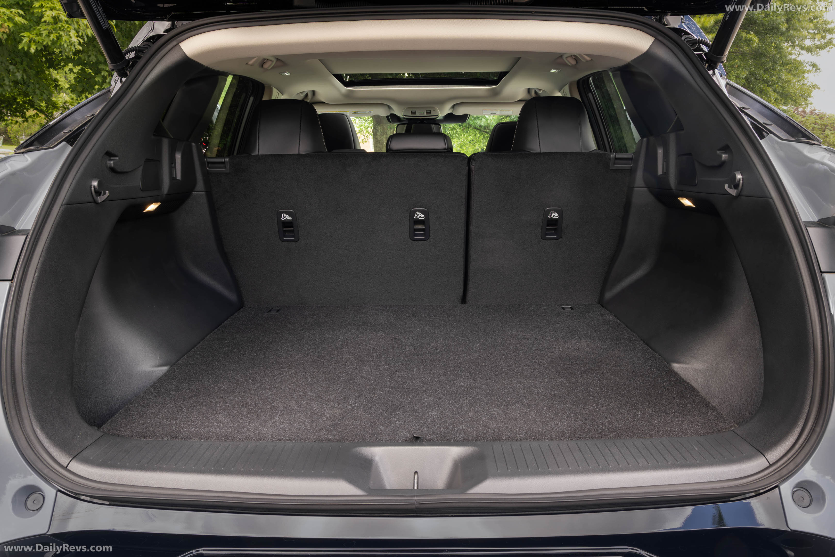 2027 Nissan Murano Dark Armor Interior