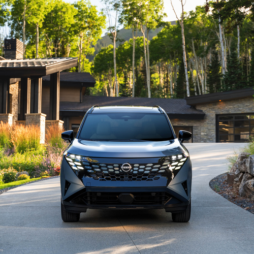 2027 Nissan Rogue Hybrid Platinum Front View