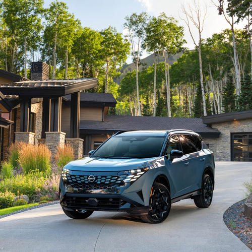 2027 Nissan Rogue Hybrid Platinum Front View
