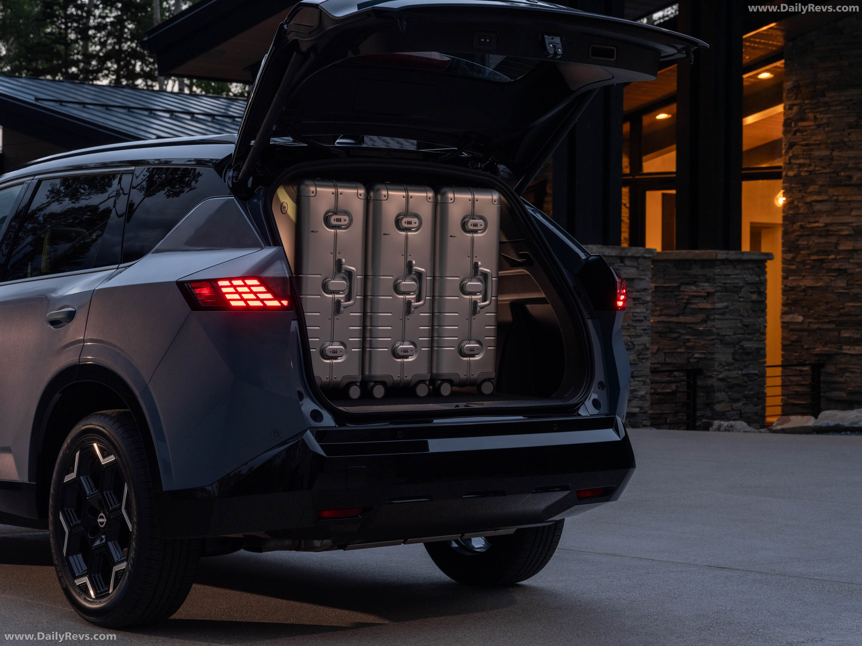 2027 Nissan Rogue Hybrid Platinum Interior