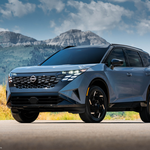 2027 Nissan Rogue Hybrid SR Front View