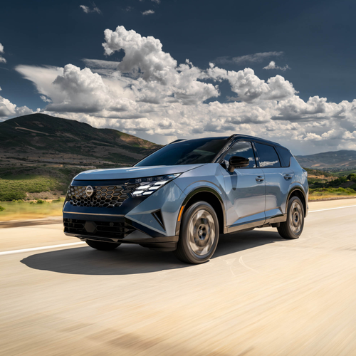 2027 Nissan Rogue Hybrid SR Front View