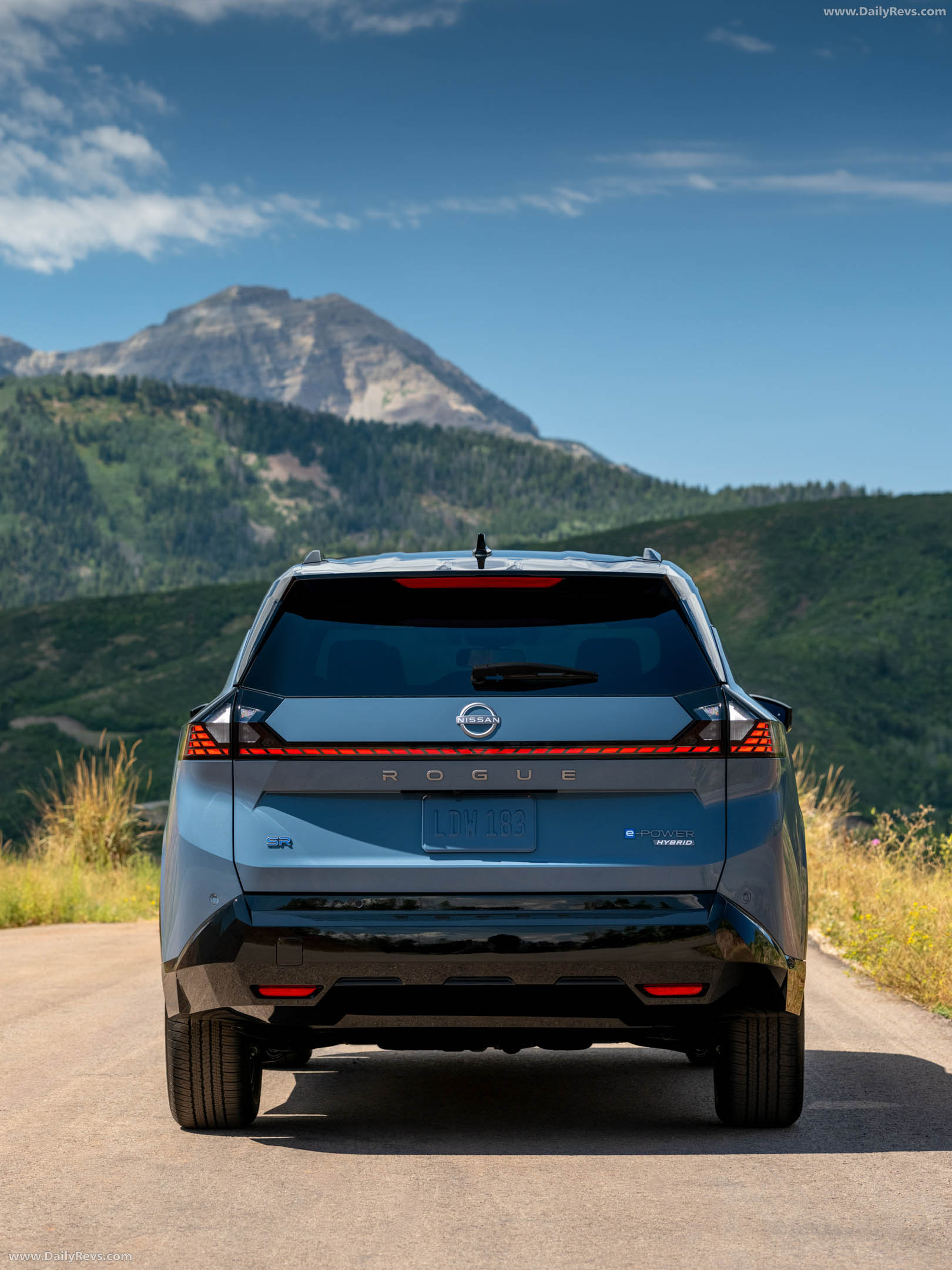 2027 Nissan Rogue Hybrid SR Rear View