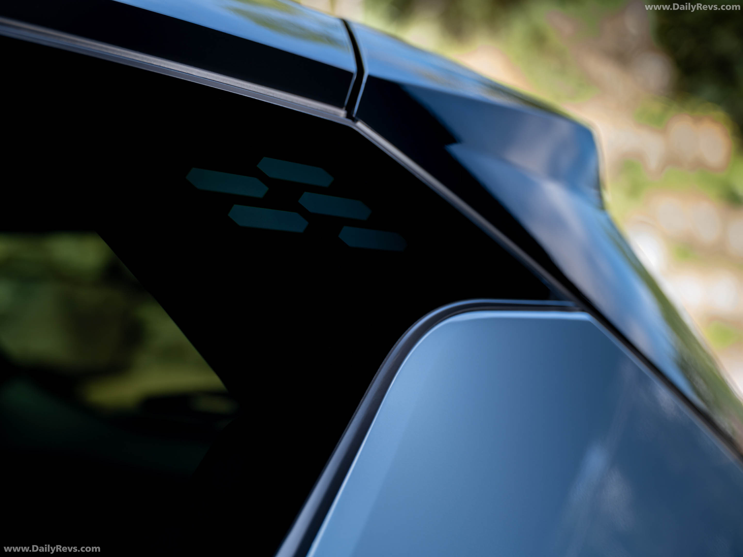 2027 Nissan Rogue Hybrid SR Exterior