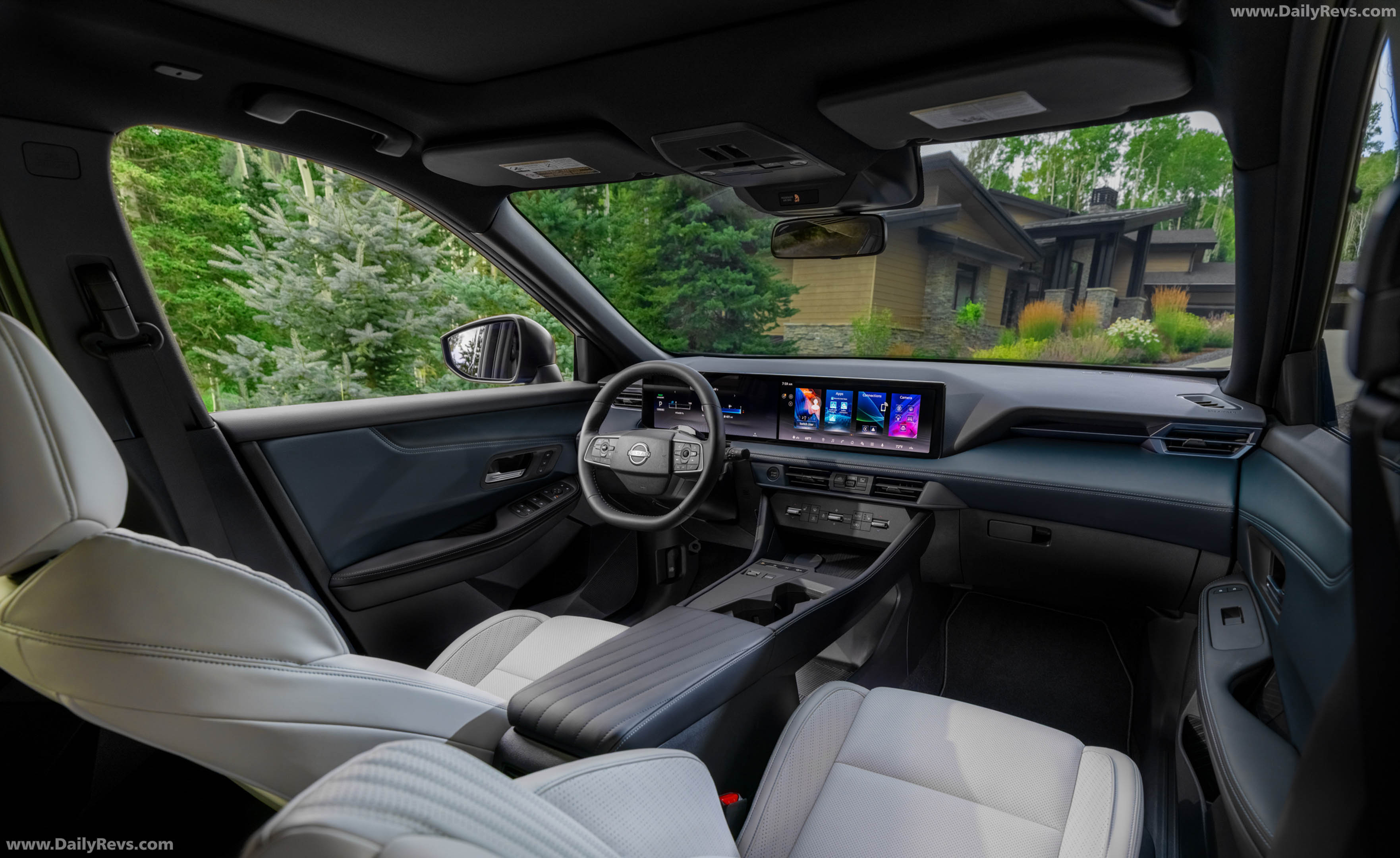 2027 Nissan Rogue Hybrid SR Interior