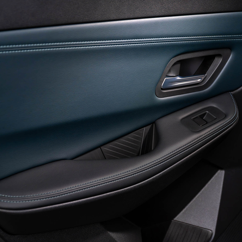 2027 Nissan Rogue Hybrid SR Interior