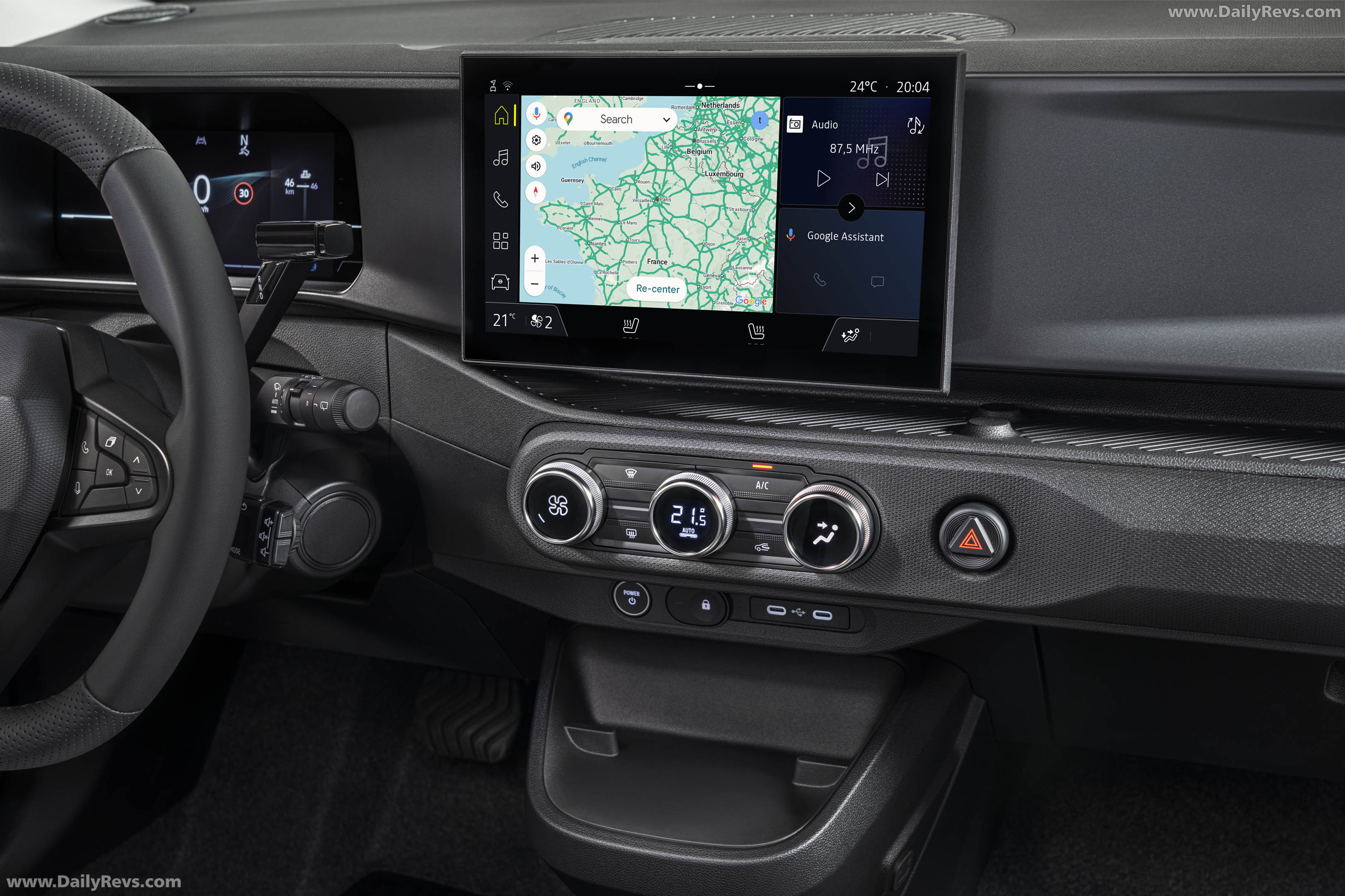 2027 Nissan Pixo Interior