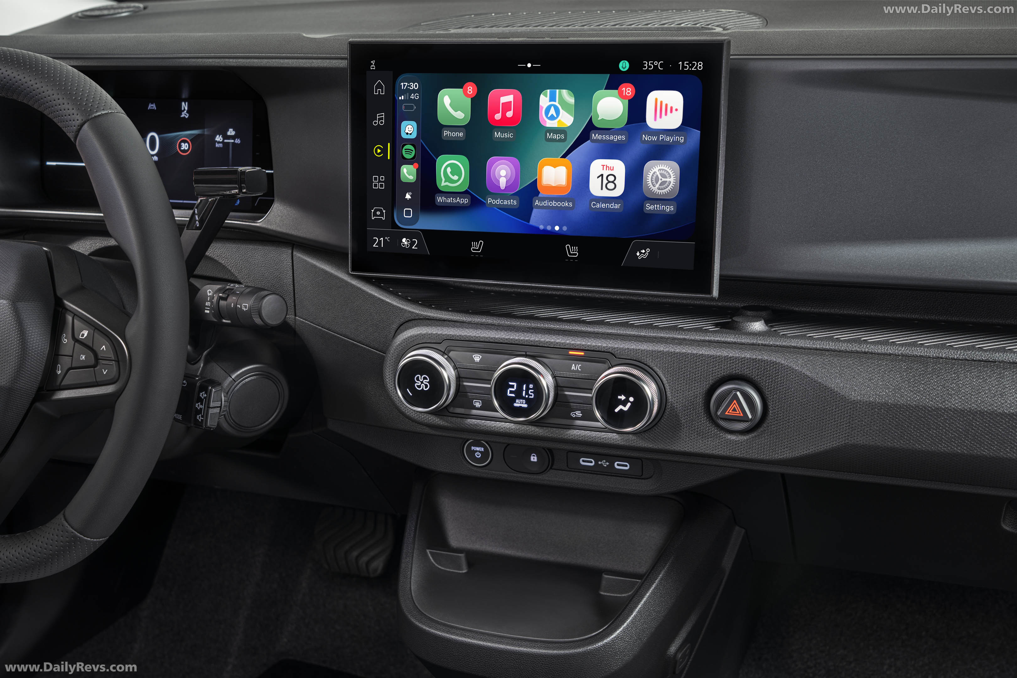 2027 Nissan Pixo Interior