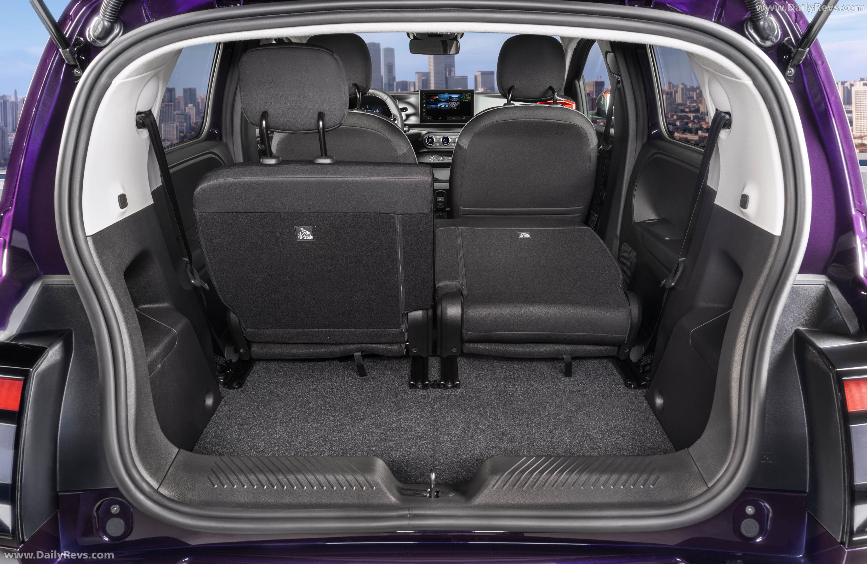 2027 Nissan Pixo Interior