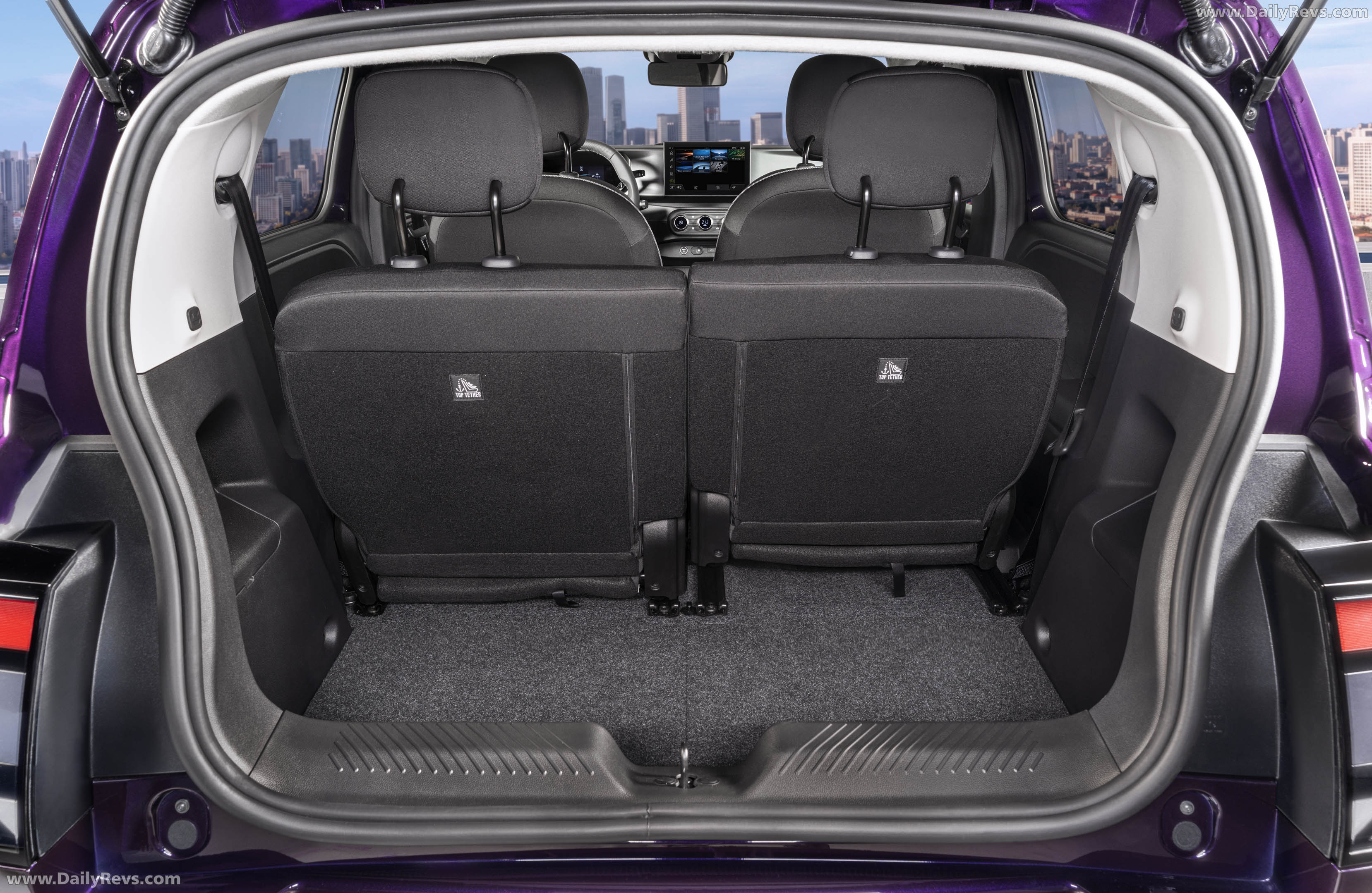 2027 Nissan Pixo Interior