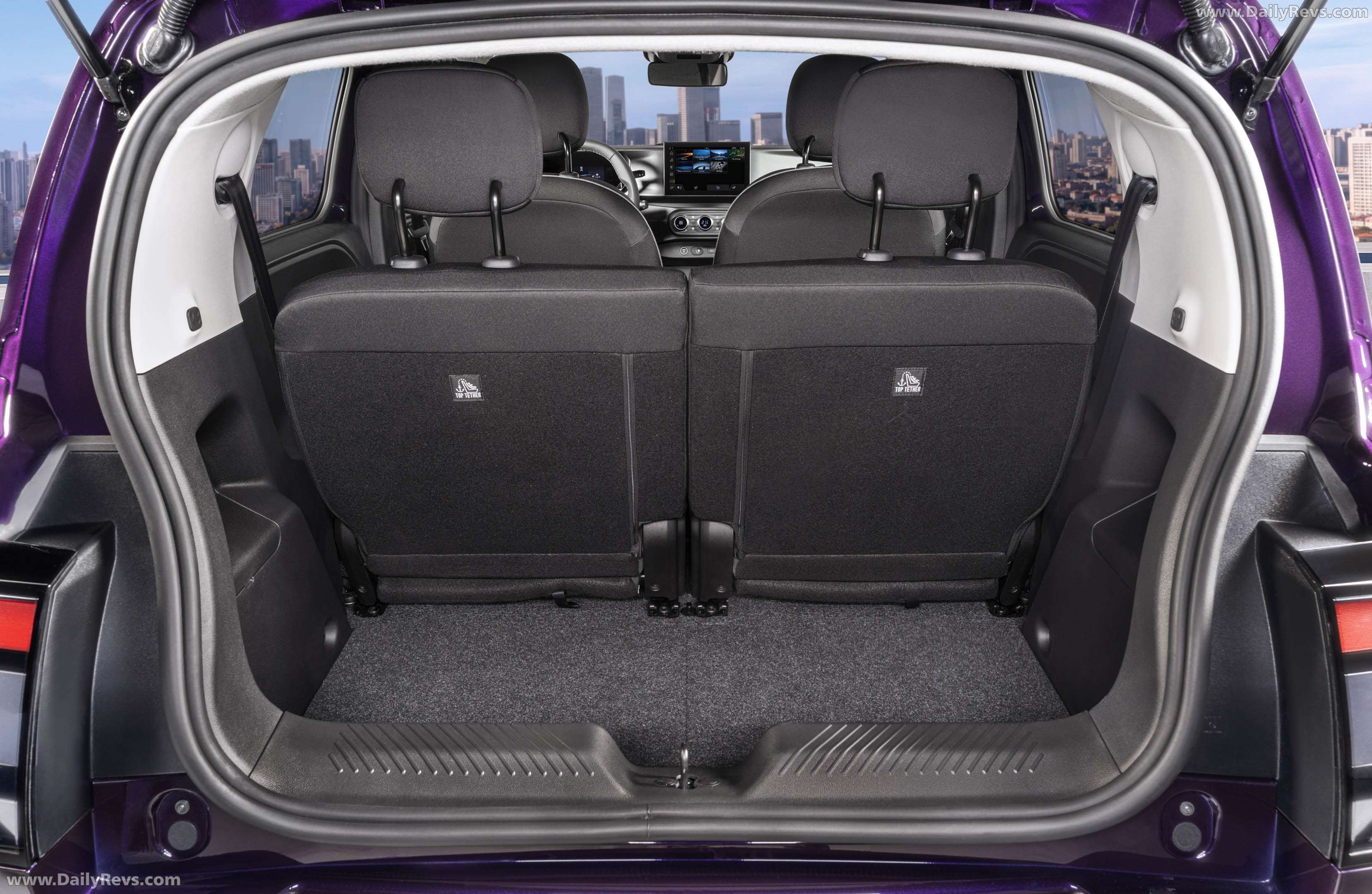 2027 Nissan Pixo Interior