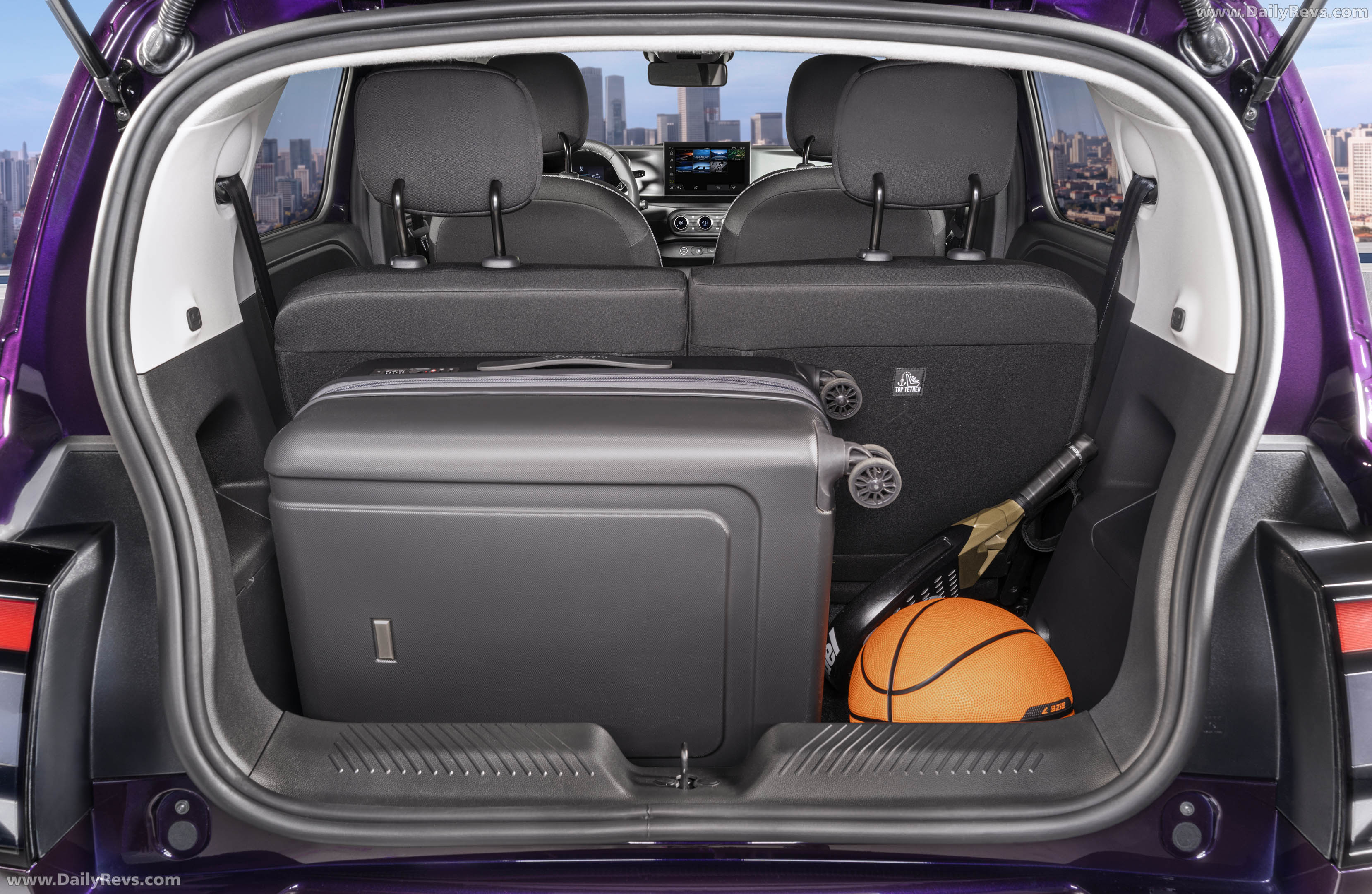 2027 Nissan Pixo Interior