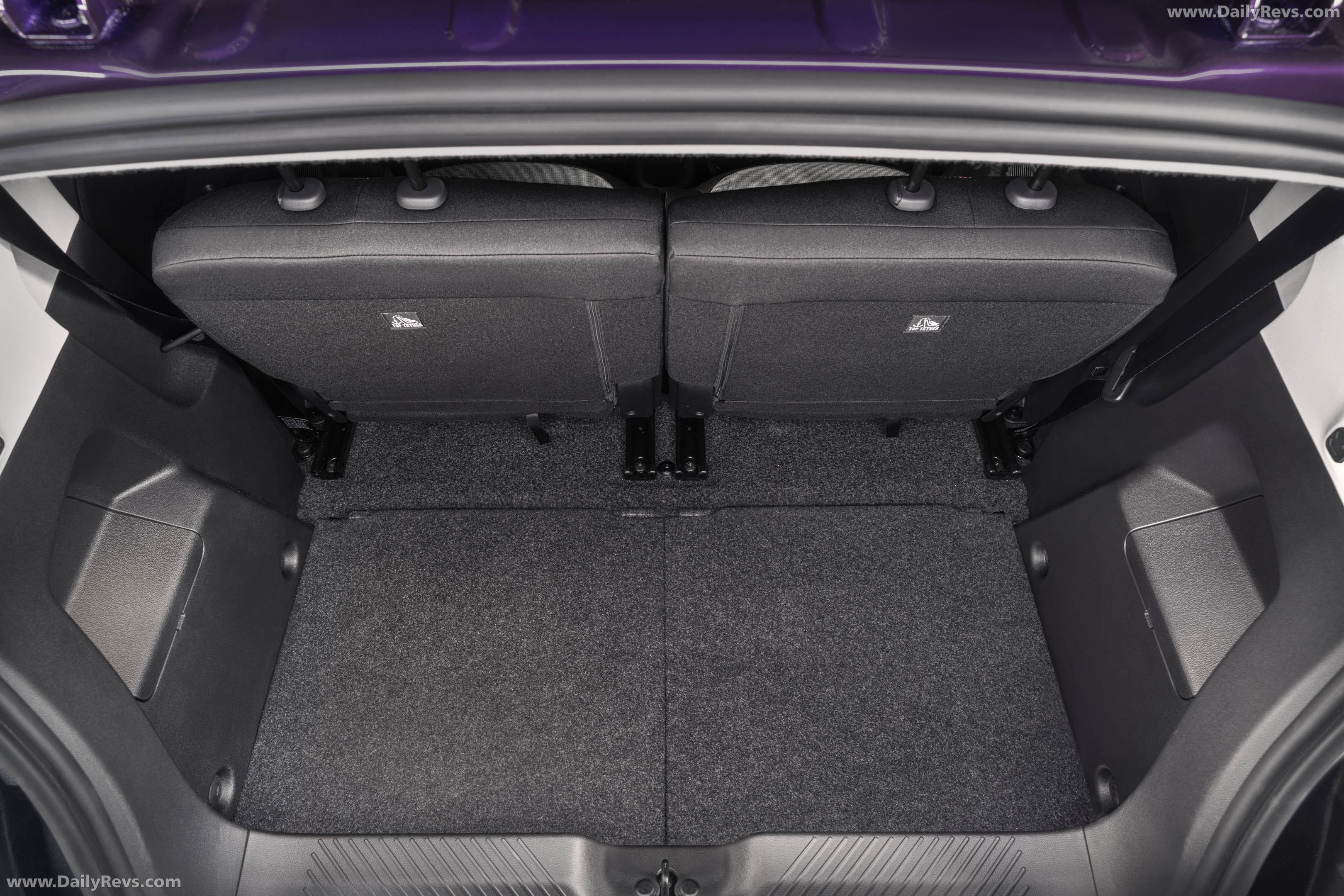 2027 Nissan Pixo Interior