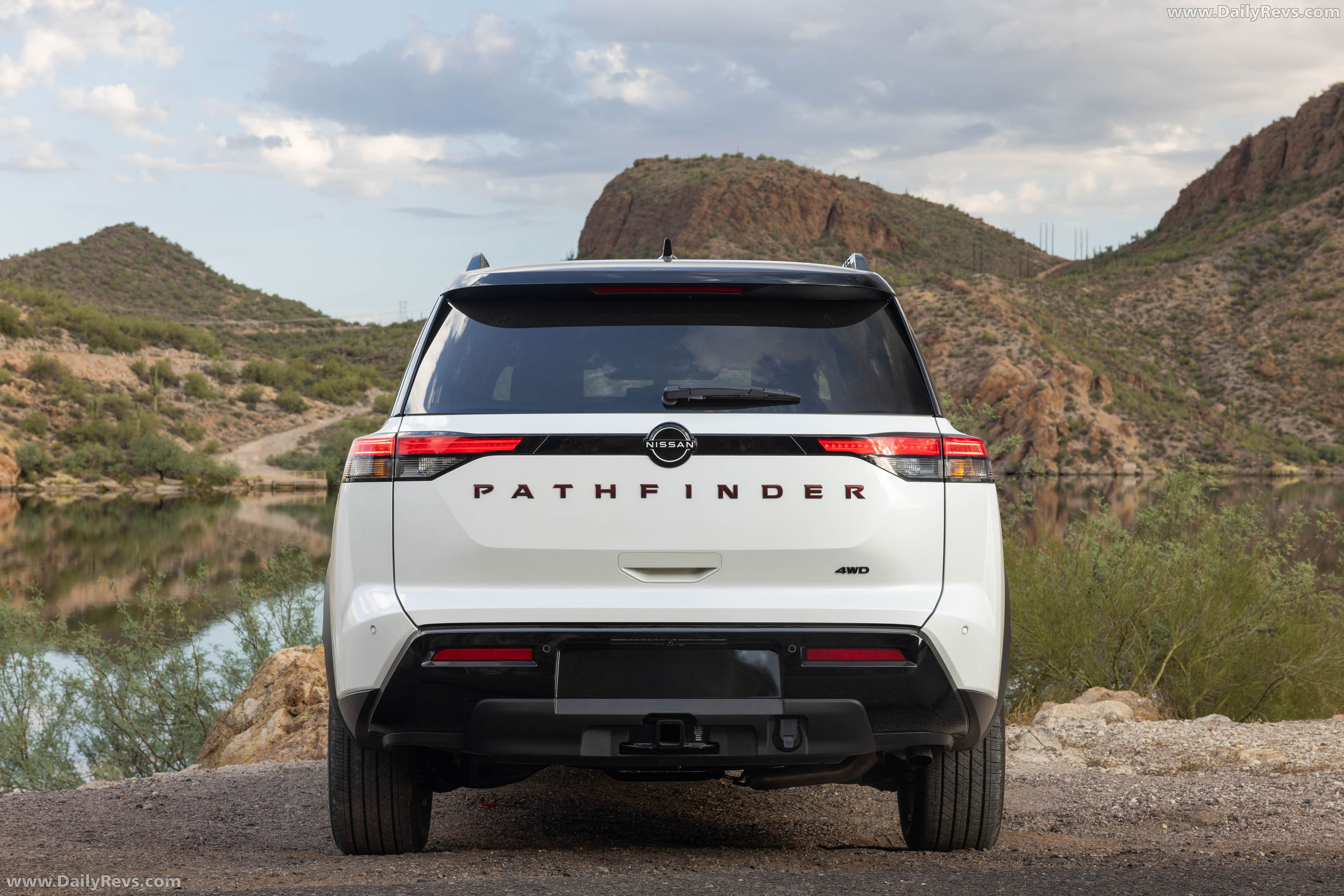 2027 Nissan Pathfinder Special Edition Rear View
