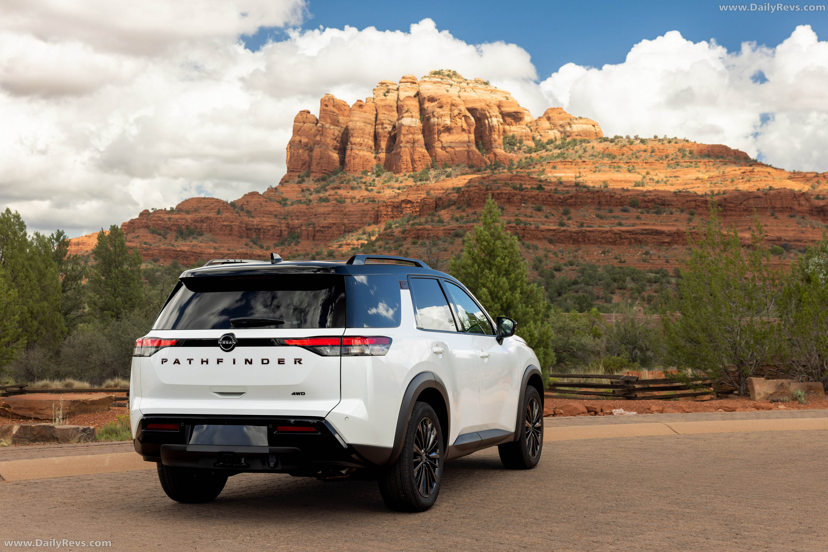 2027 Nissan Pathfinder Special Edition Rear View
