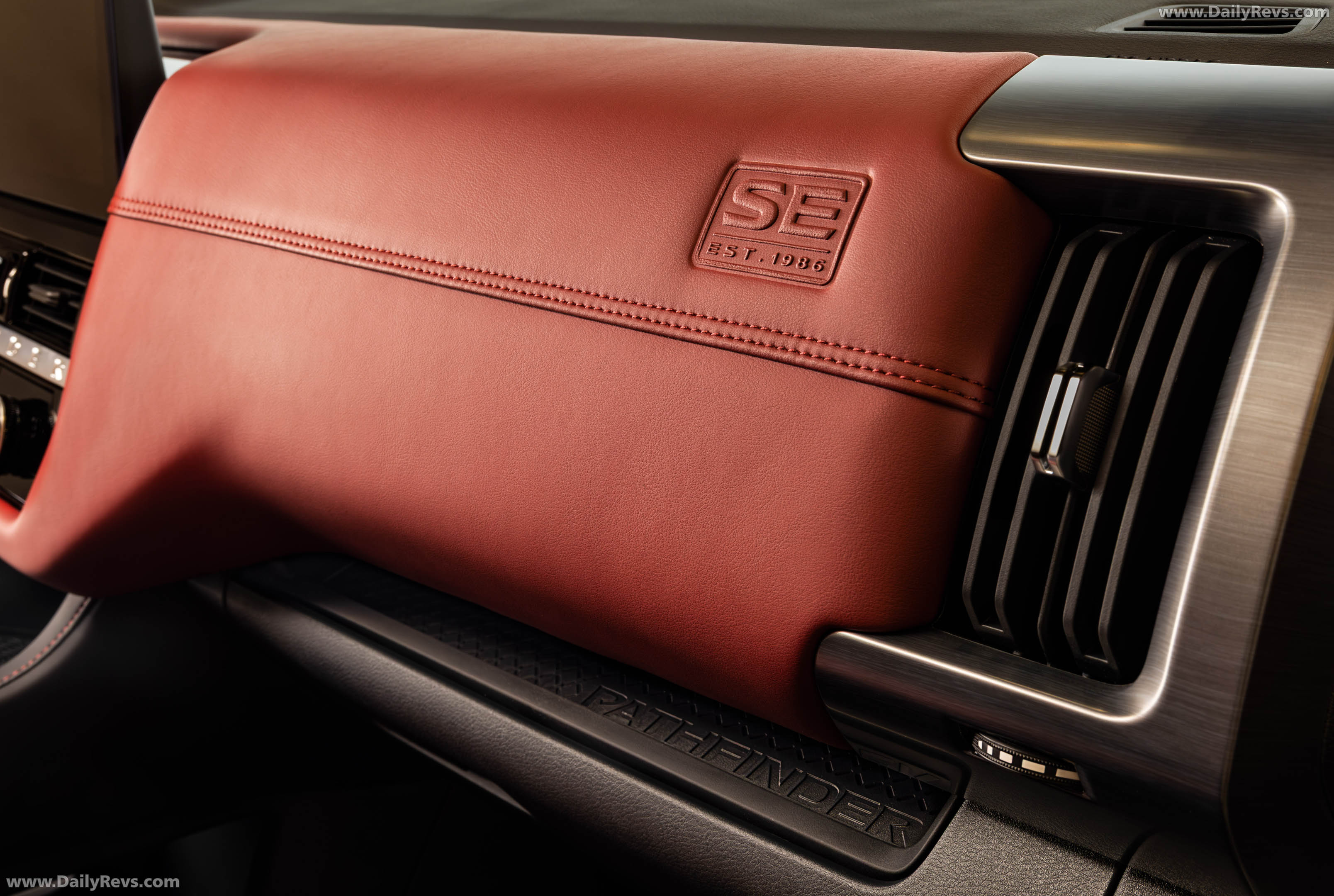 2027 Nissan Pathfinder Special Edition Interior