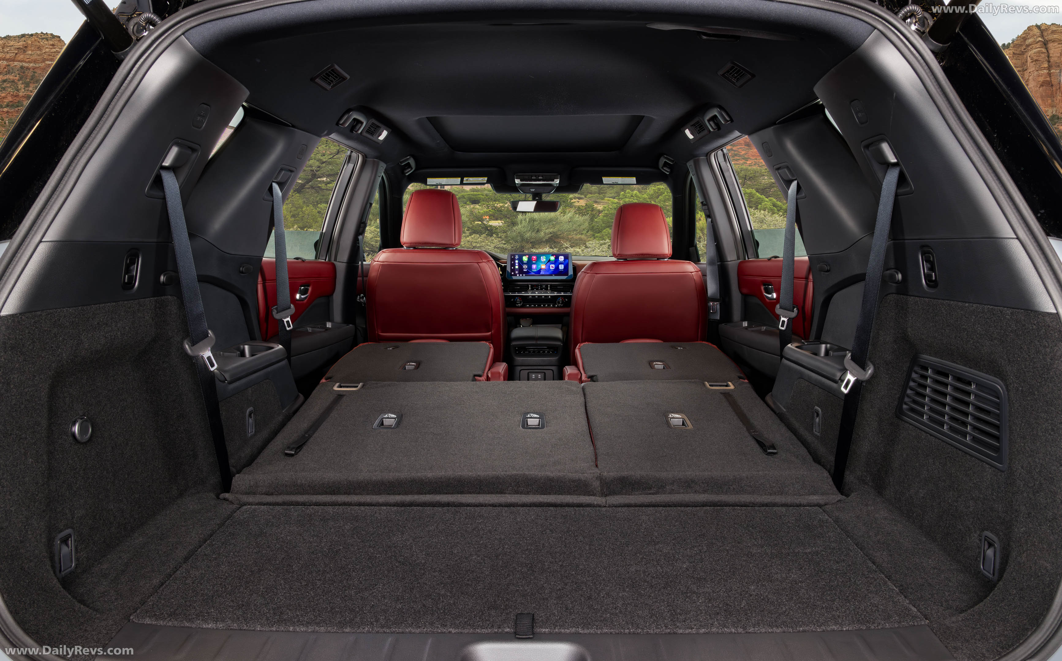 2027 Nissan Pathfinder Special Edition Interior
