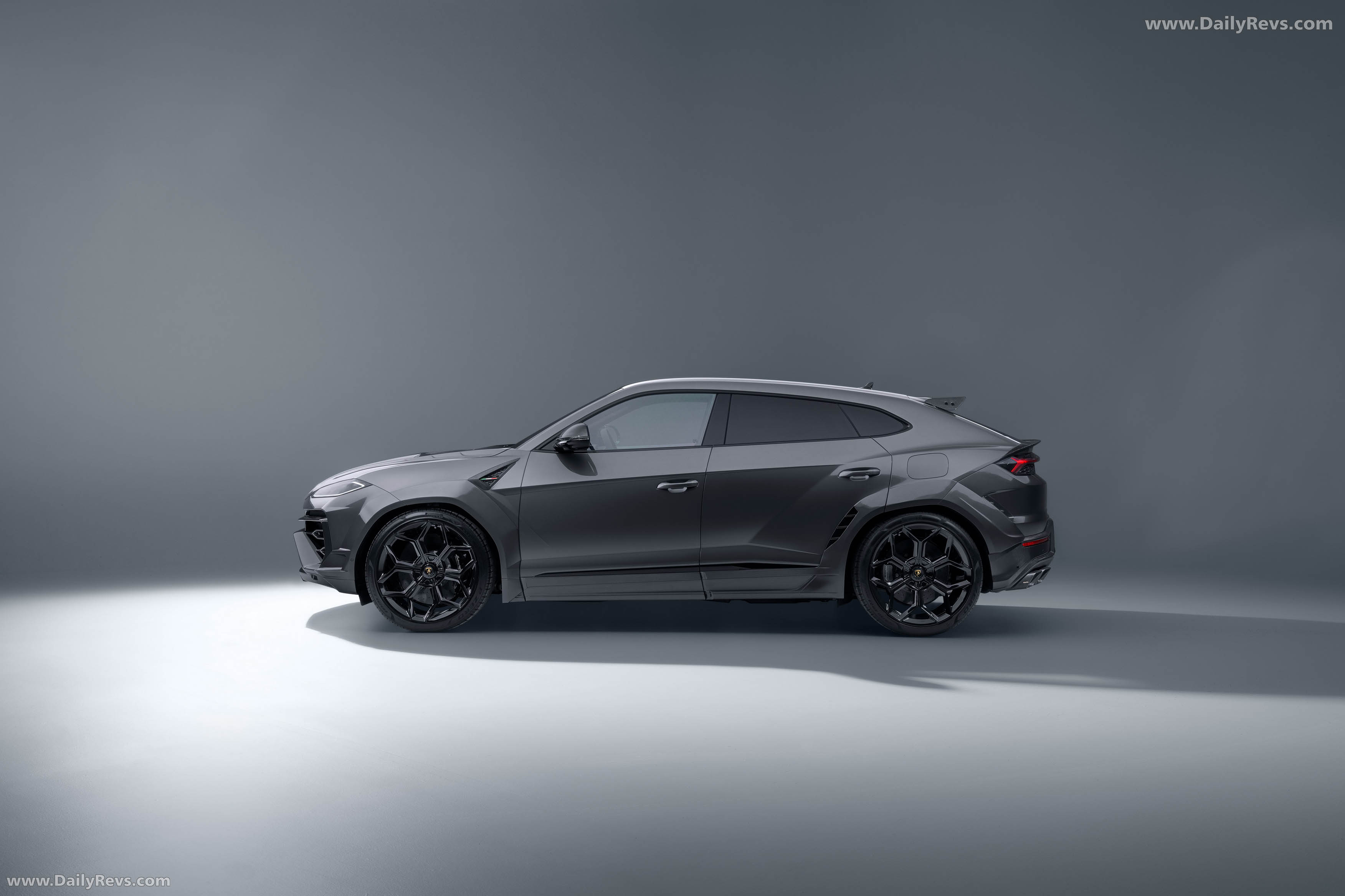 2026 Novitec Esteso Widebody SE Side View
