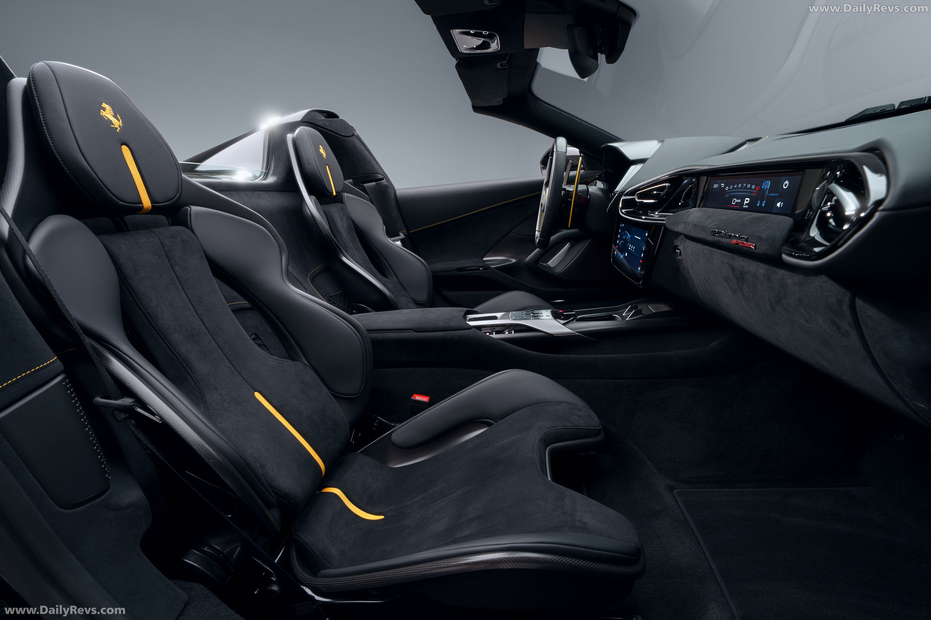 2026 Novitec Ferrari 12Cilindri Spider Interior