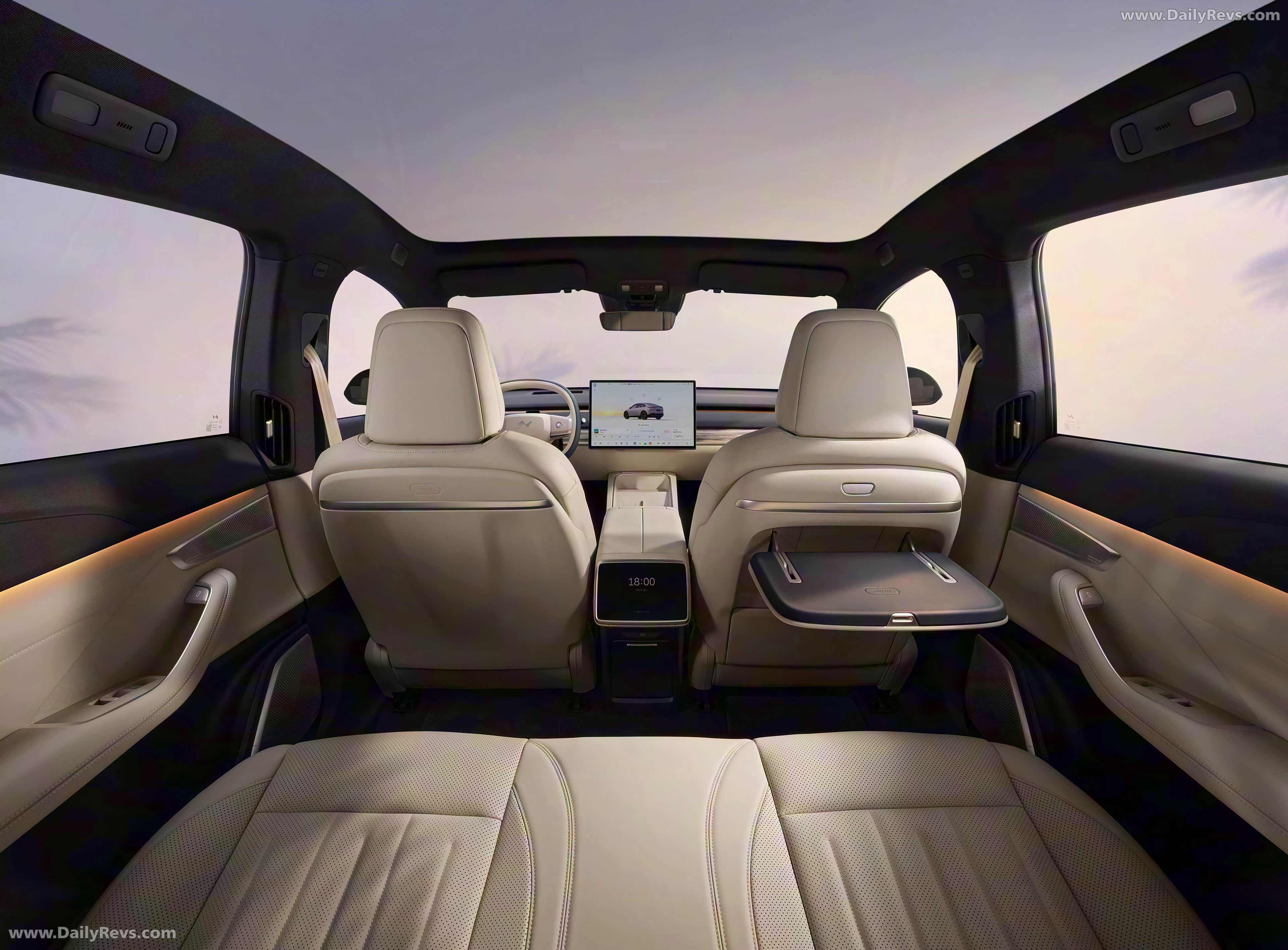2025 ONVO L60 RWD Interior