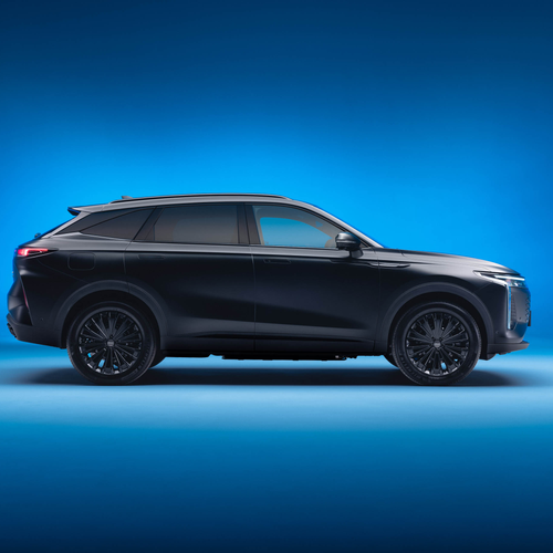 2026 Omoda 9 SHS-P Black Noble Side View