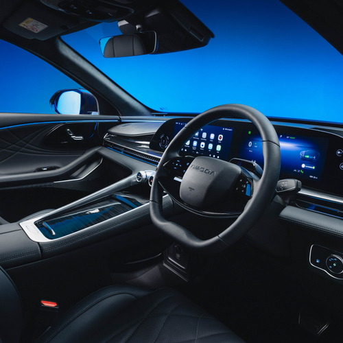 2026 Omoda 9 SHS-P Black Noble Interior