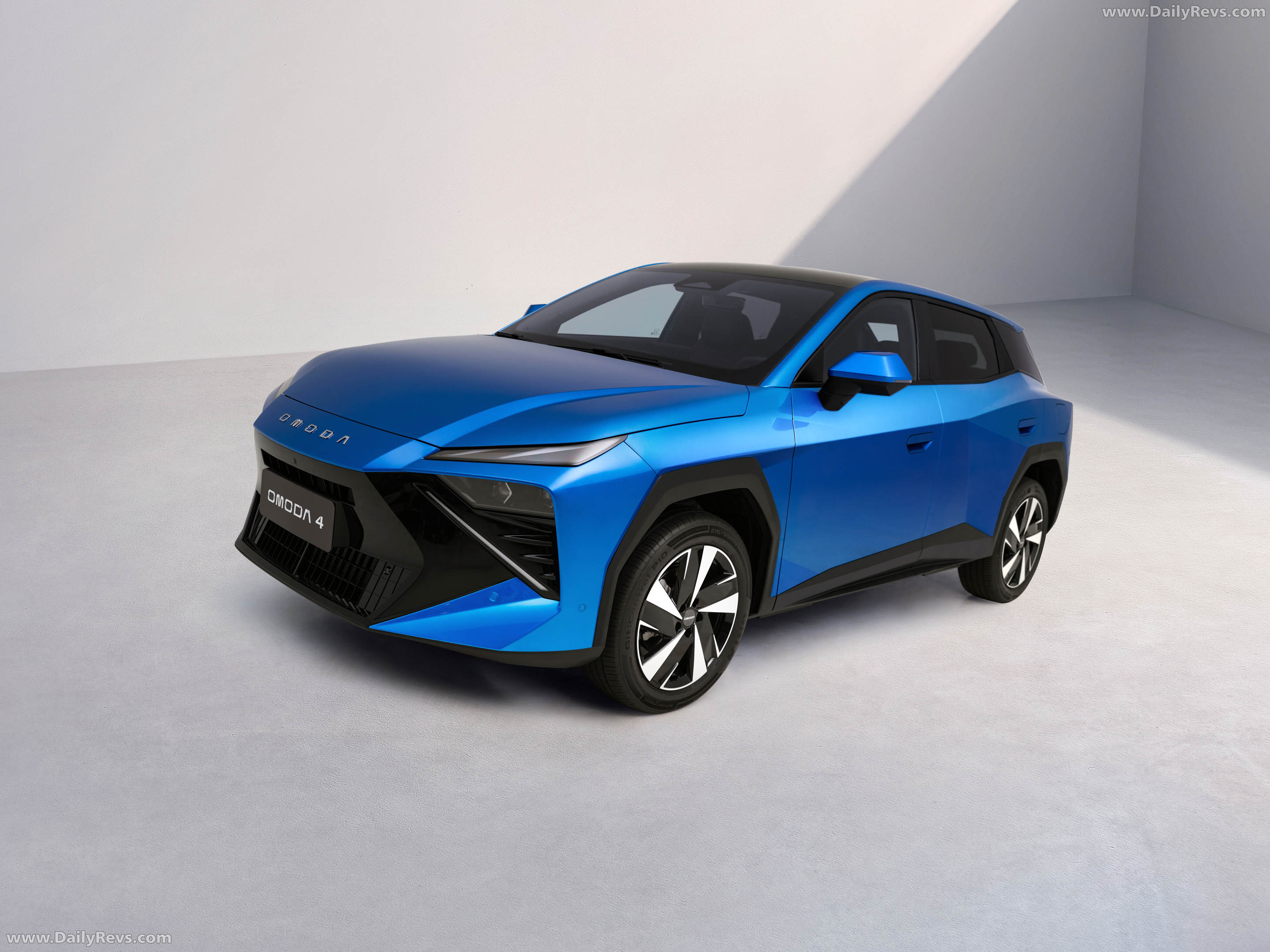 2026 Omoda 4 Front View