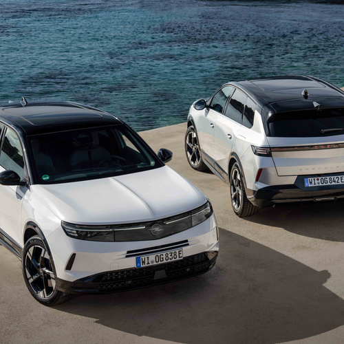 2025 Opel Grandland PHEV Top View