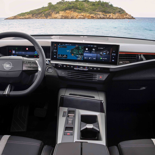 2025 Opel Grandland PHEV Interior