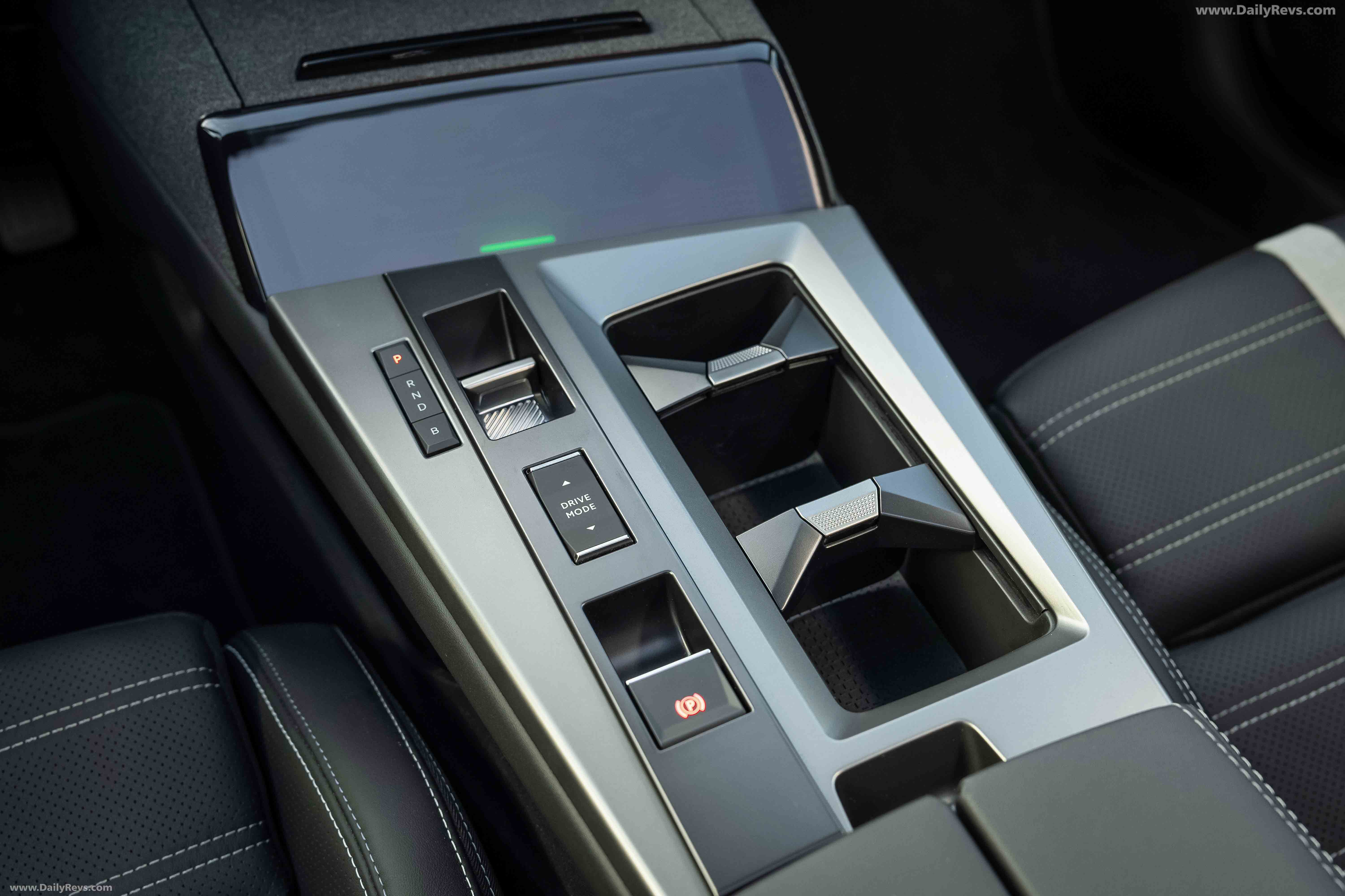 2025 Opel Grandland PHEV Interior
