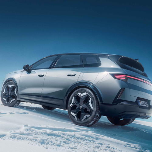 2026 Opel Grandland Electric AWD Rear View