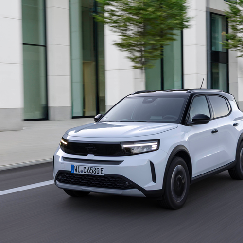 2025 Opel Frontera REEV Front View