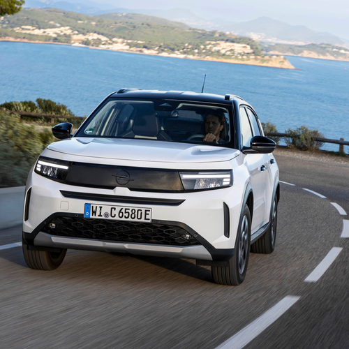 2025 Opel Frontera REEV Front View