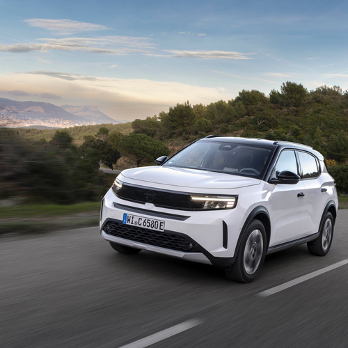 2025 Opel Frontera REEV Front View