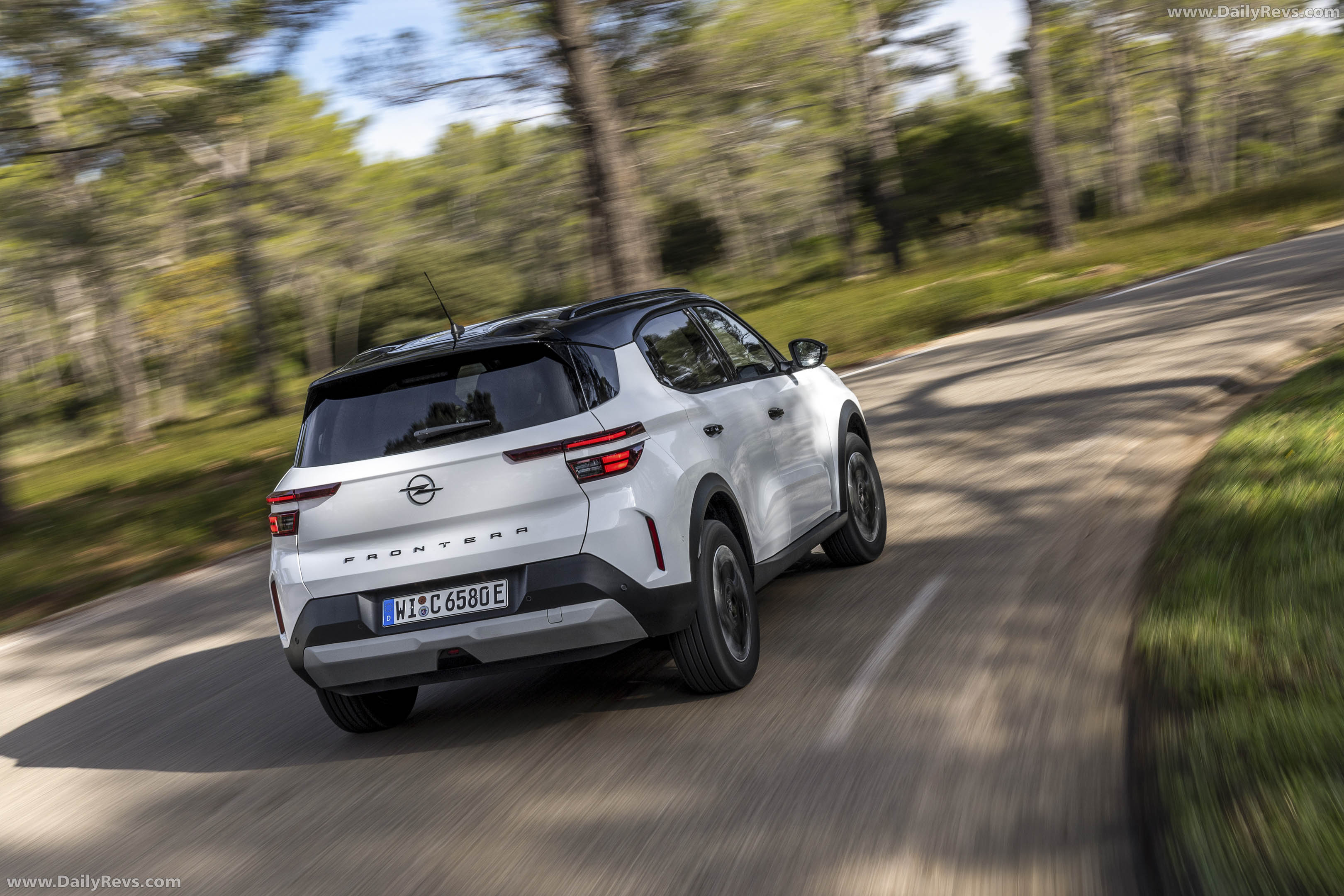 2025 Opel Frontera REEV Rear View