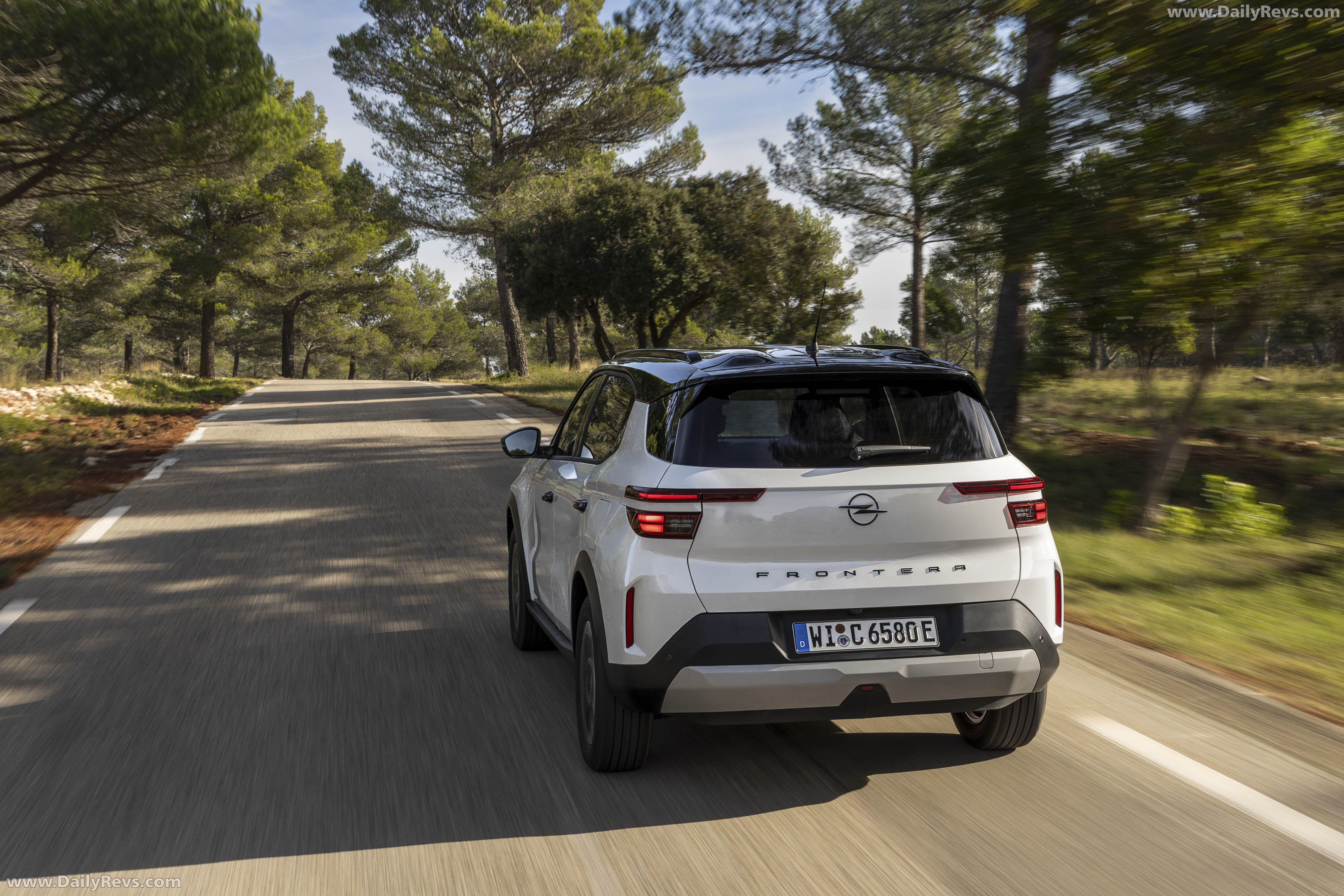 2025 Opel Frontera REEV Rear View
