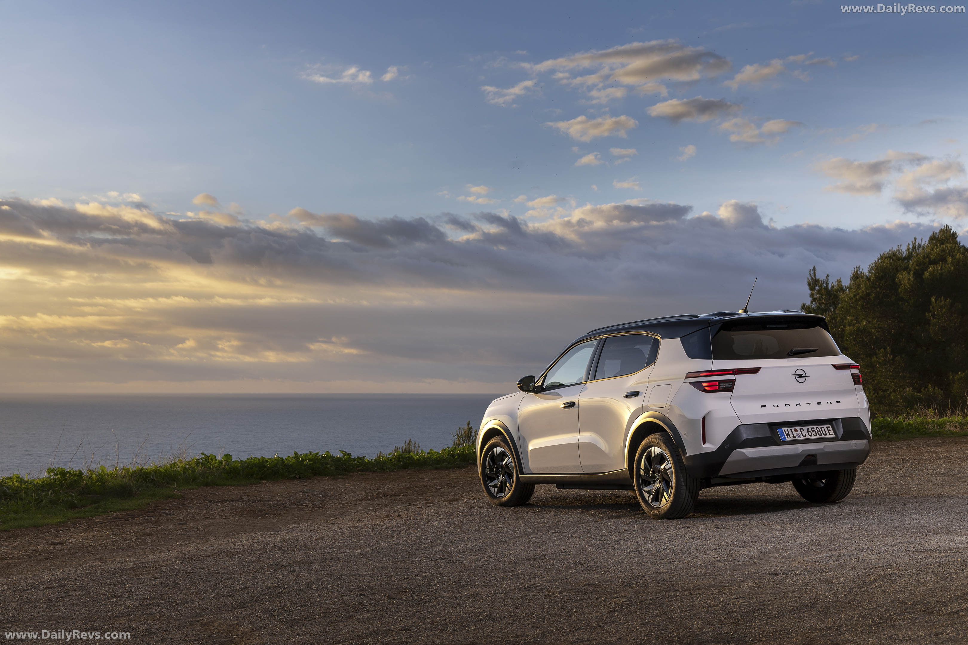 2025 Opel Frontera REEV Rear View