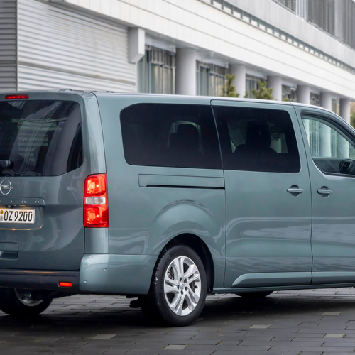 2026 Opel Zafira Rear View