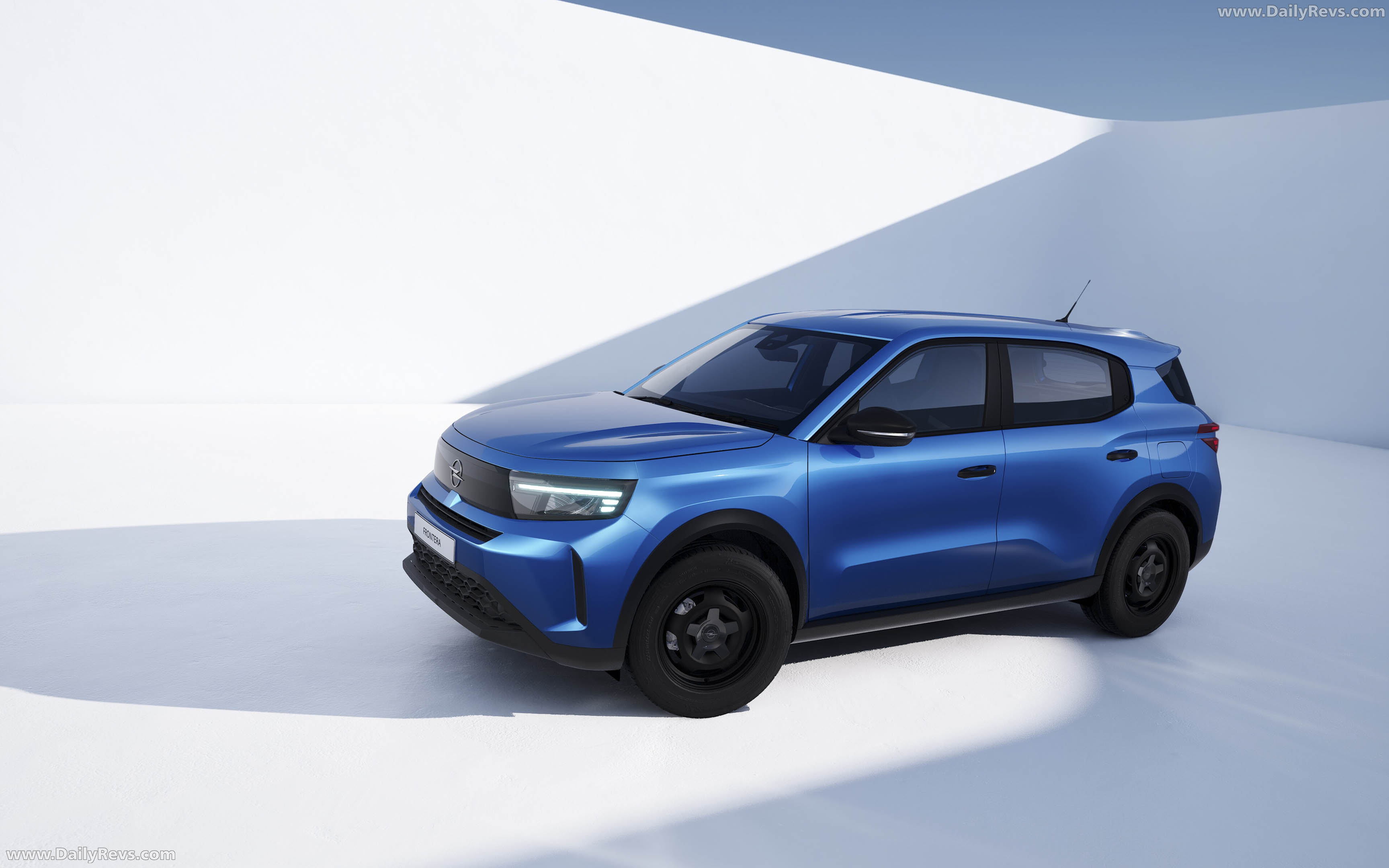 2026 Opel Frontera Start Side View