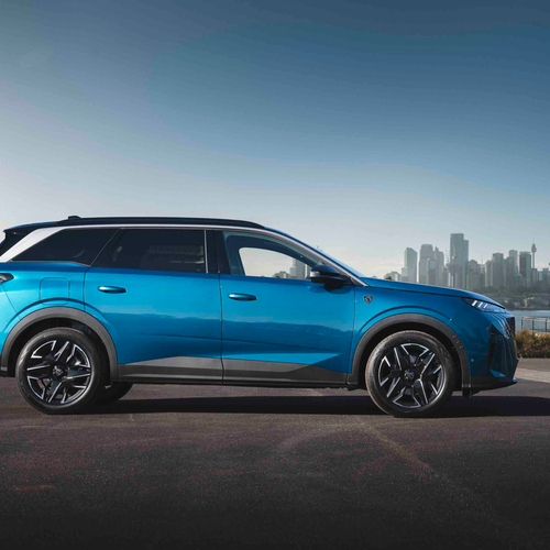 2025 Peugeot 5008 Hybrid Australian Version Side View