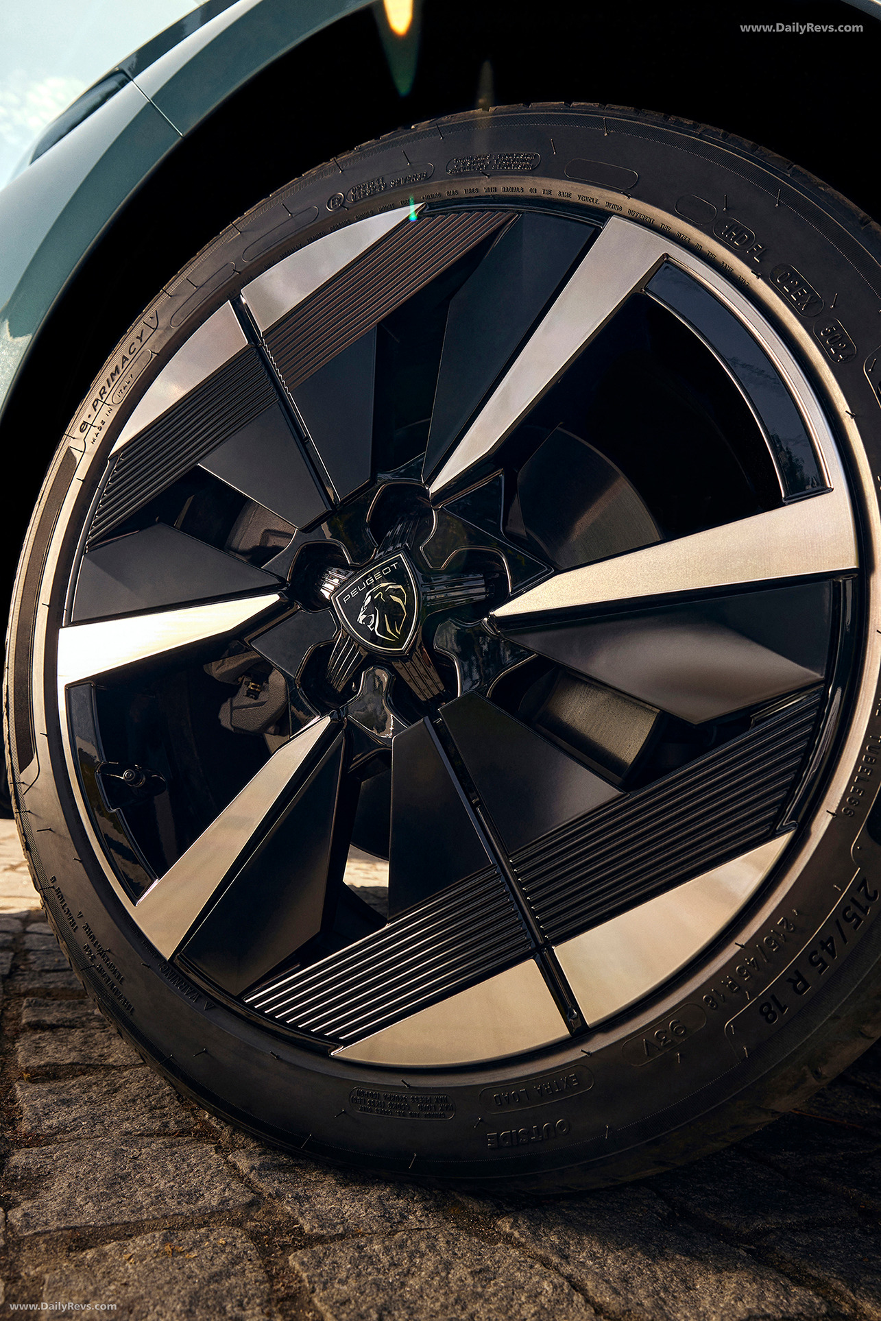 2026 Peugeot E-308 SW Exterior