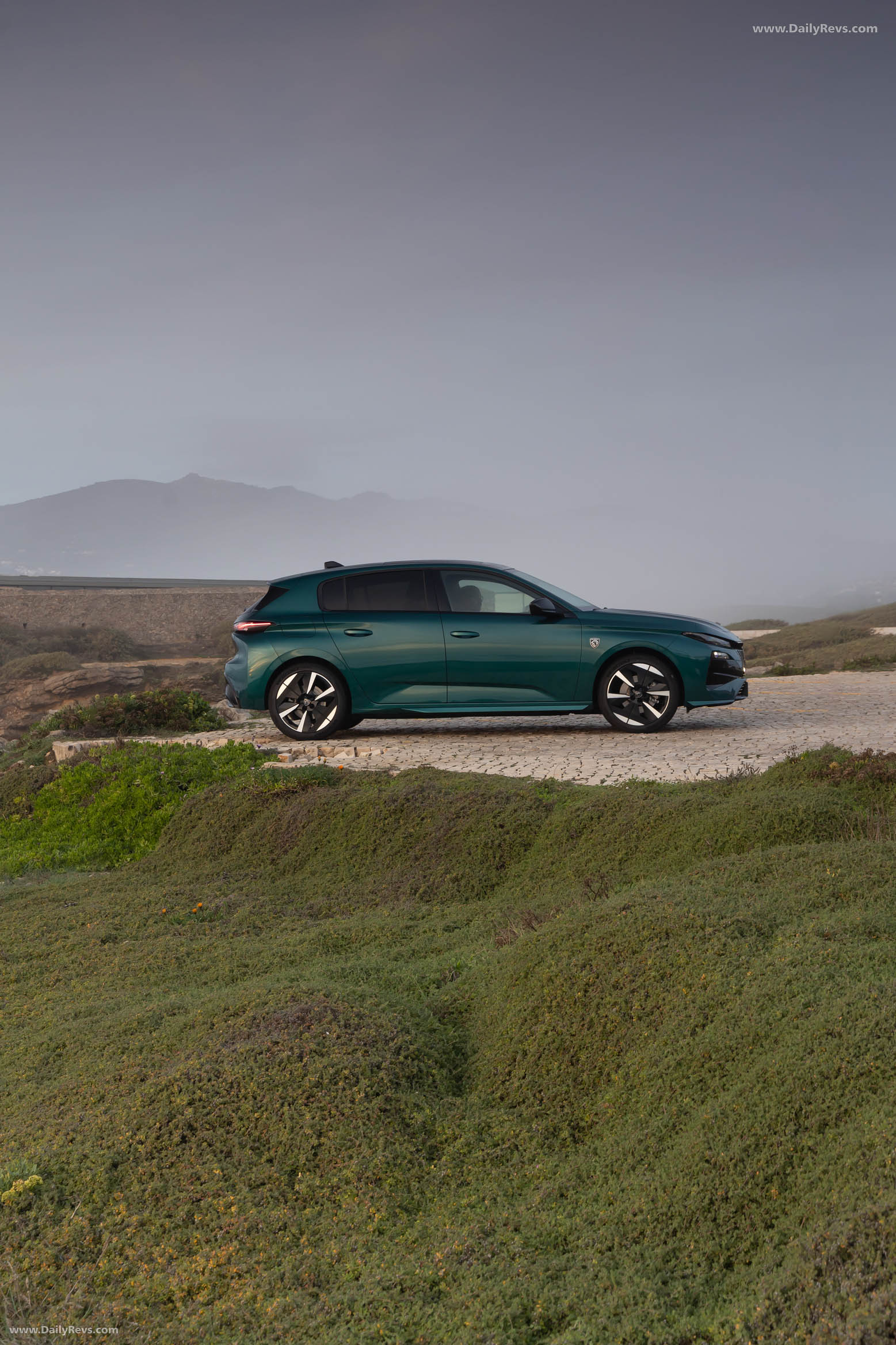 2026 Peugeot E-308 GT European Version Side View