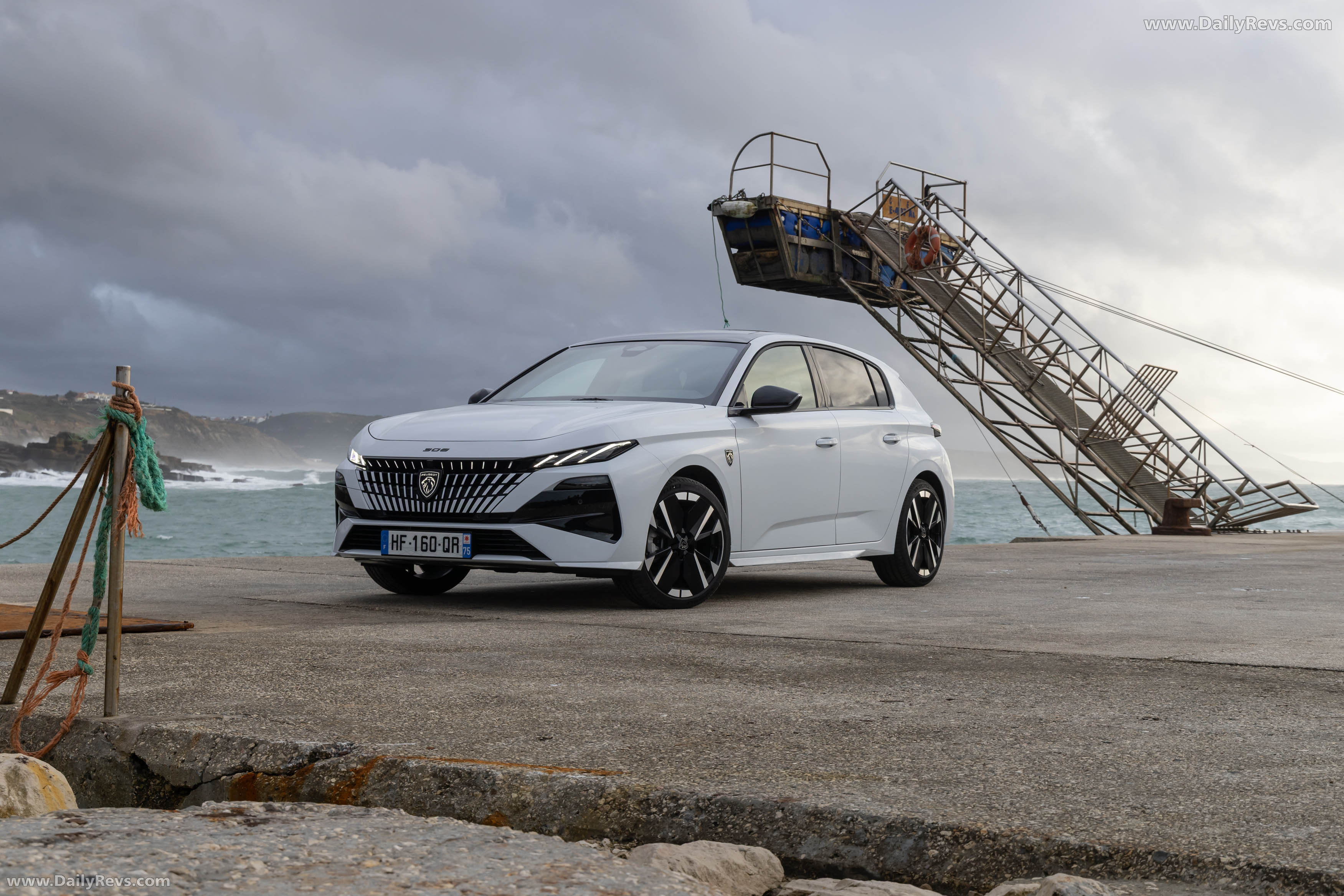 2026 Peugeot 308 GT Hyrbrid Front View